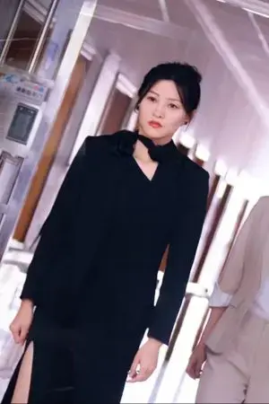 Chị Gái Năm Mươi Xinh Đẹp và Ngầu Chị Gái Năm Mươi Xinh Đẹp và Ngầu